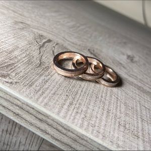 Set of rings